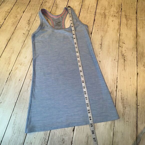 The North Face Blue/Pink Racerback FlashDry Tank Top X-Small - Picture 5 of 6